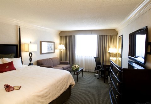 Comfortable Upscale Guestrooms | Image #5/10 | Your Success Matters at the Crowne Plaza Portland