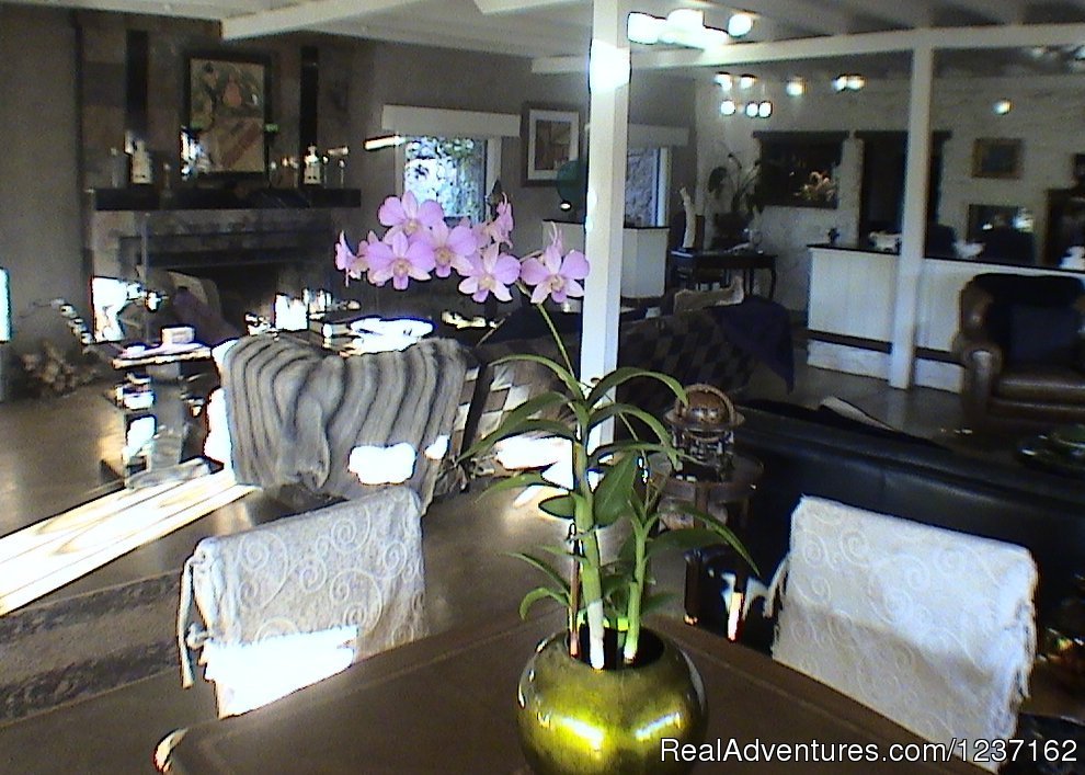 Living Room | A Wild Purple Ranch & Retreat | Image #3/22 | 