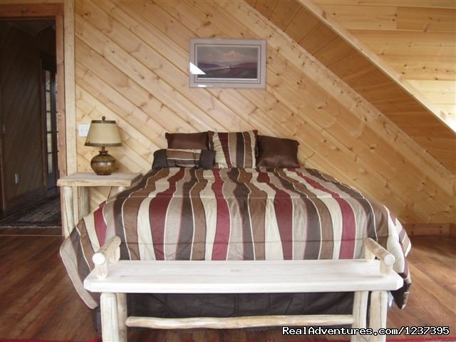 Upstairs Bedroom | Upscale Lodging on the Kenai River, Alaska | Image #6/22 | 