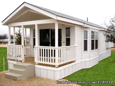 Cabins and Cottages | Texan RV Ranch | Mansfield, Texas  | Campgrounds & RV Parks | Image #1/6 | 
