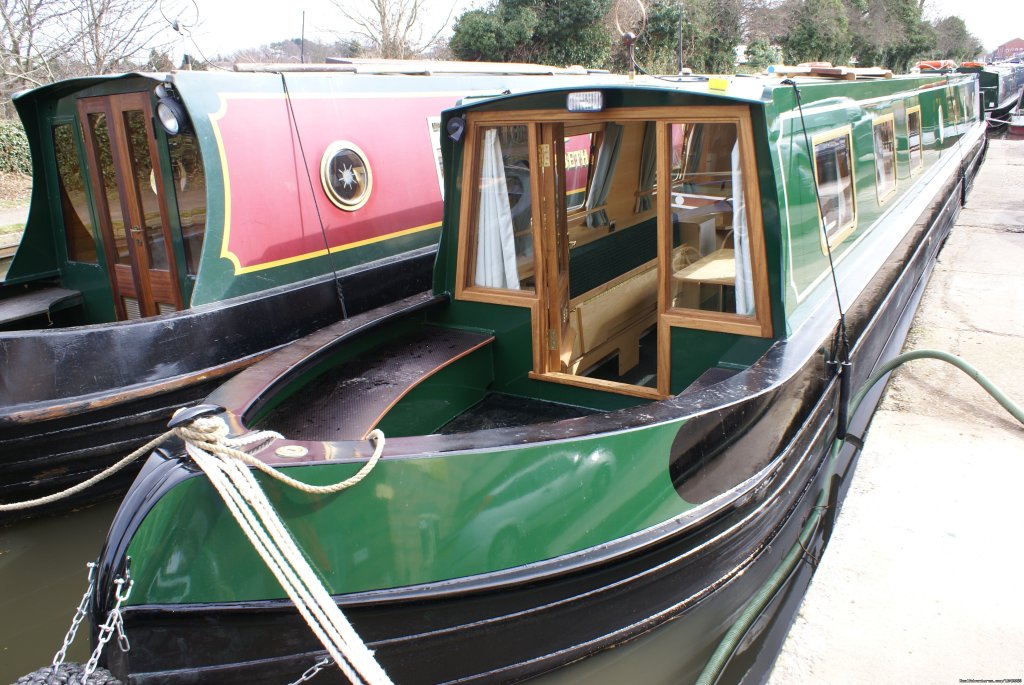 Canal Boat holidays with Kate Boats, Warwick | Warwick, United Kingdom | Vacation Rentals | Image #1/4 | 