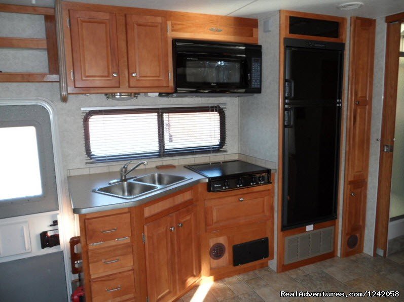 Conquest Super-C Motorhome, Kitchen1 | Privately Owned 'CONNIE' 34' Class Super-C RV | Image #6/12 | 