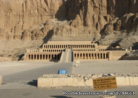 Queen Hatshepsuit temple | Tour to Valley of the Kings | Image #4/7 | 