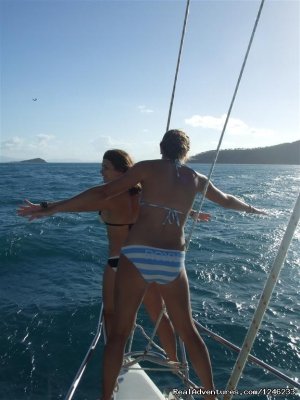 Awesome Whitsundays Sailing Adventure | Airlie Beach, Australia Sailing & Yacht Charters | Pacific Adventure Travel