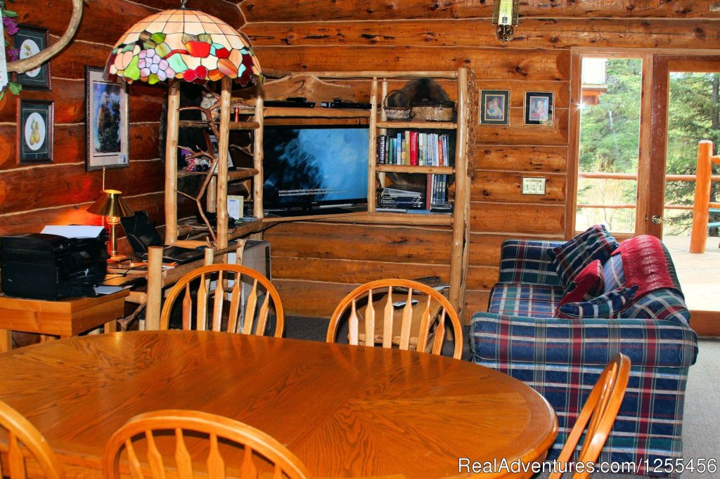 Wise Old Hunter Lodge | Unique Lodging and Exciting Adventures in Alaska | Image #14/26 | 