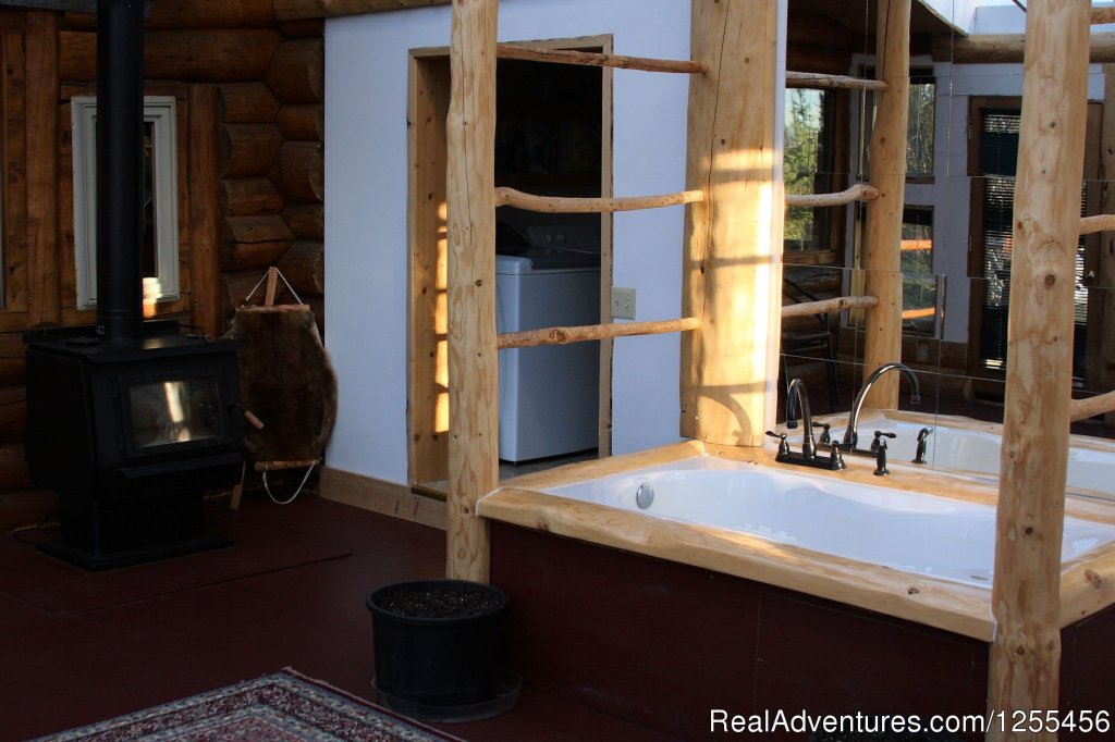 Bear Den Vacation Home - Green Room | Unique Lodging and Exciting Adventures in Alaska | Image #26/26 | 