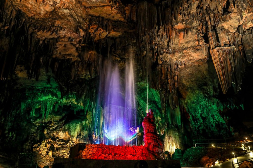 Majestic Caverns | Image #10/12 | 