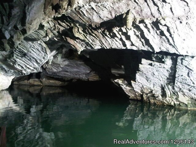 Penn's Cave Interior | Penn's Cave & Wildlife Park | Image #2/4 | 