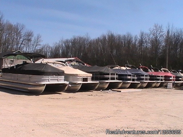 Fish & Hunt Shop Boat, ATV, Snowmobile Rentals | Curtis, Michigan  | Snowmobiling | Image #1/5 | 