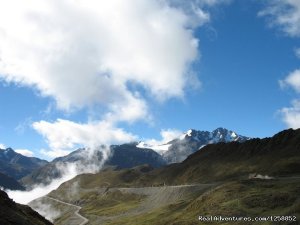 Hike the amazing Inca Jungle trail to Machu Picchu