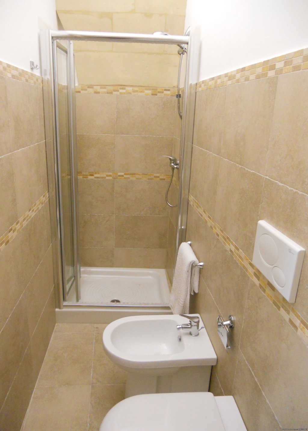 Bathroom in Anfitheatre | La Bella Lecce B&B South of Italy | Image #5/13 | 