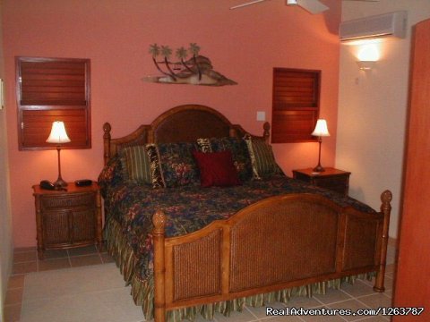 King Bedroom (third bedroom with twin beds not shown)