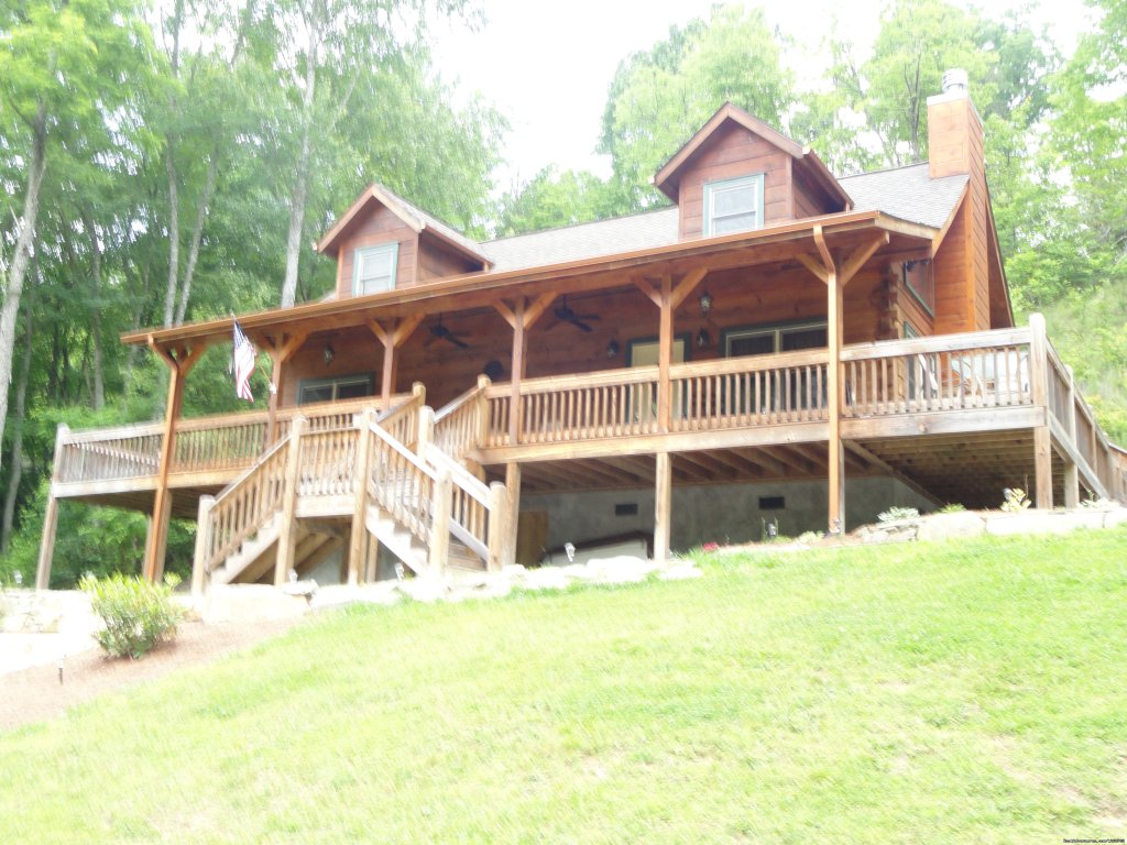 Front Entrance to Cabin | Luxury Cabin on Beautiful Mt Stream $199/nightly | Image #2/20 | 