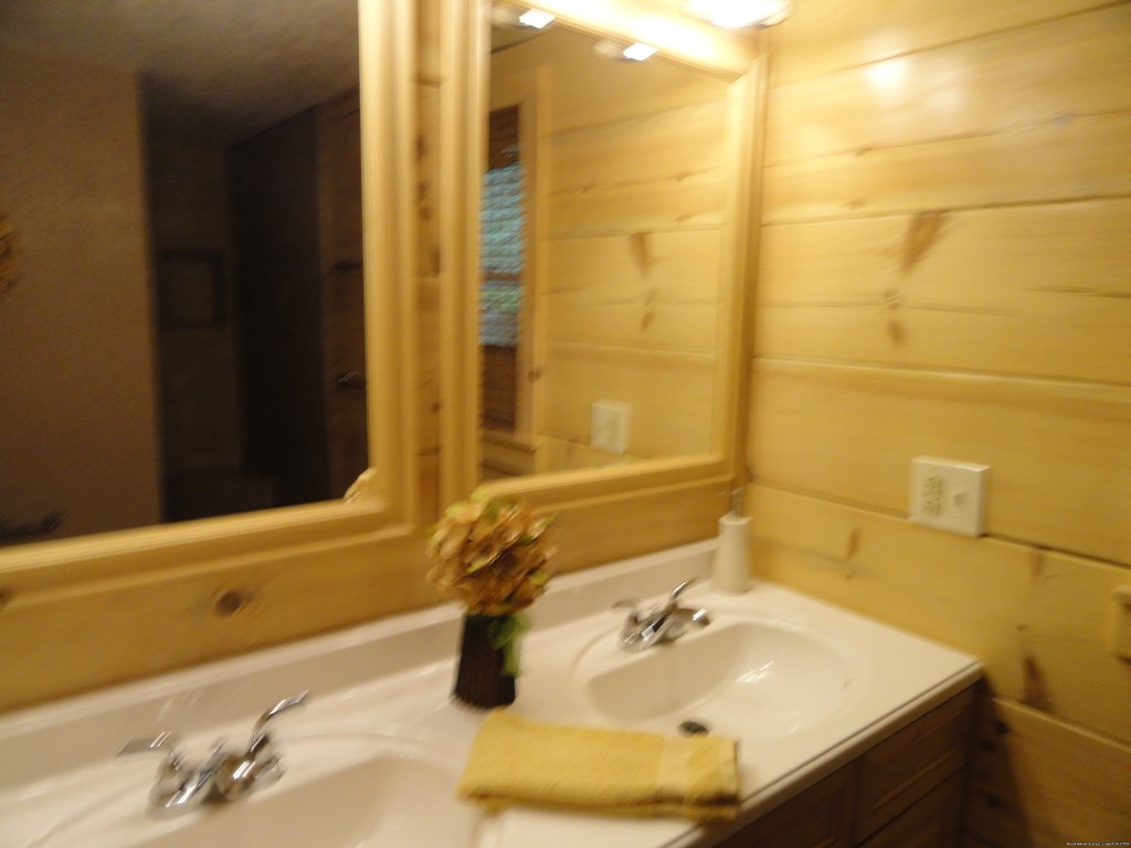 Master Bath | Luxury Cabin on Beautiful Mt Stream $199/nightly | Image #15/20 | 