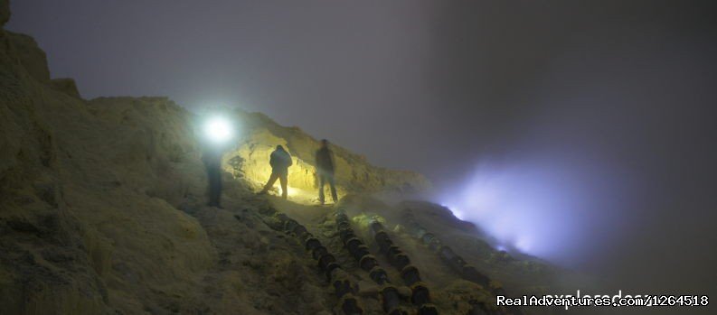 Blue Flame at Kawah Ijen Volcano, Indonesia | Volcano Adventure Tour in Indonesia | Image #4/11 | 