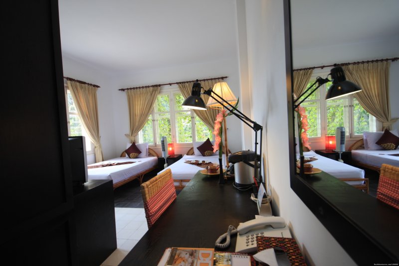 Deluxe Twin Room | Frangipani Villa-60s Hotel | Image #6/10 | 