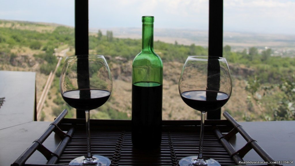 Sip wine, overlooking the gorge | Relax in style, comfort, and tranquility | Image #13/13 | 
