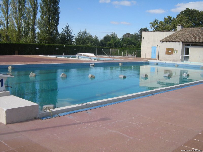 Public pool in Lezay (open july and august) | Warm irish welcime in rural France | Image #8/16 | 