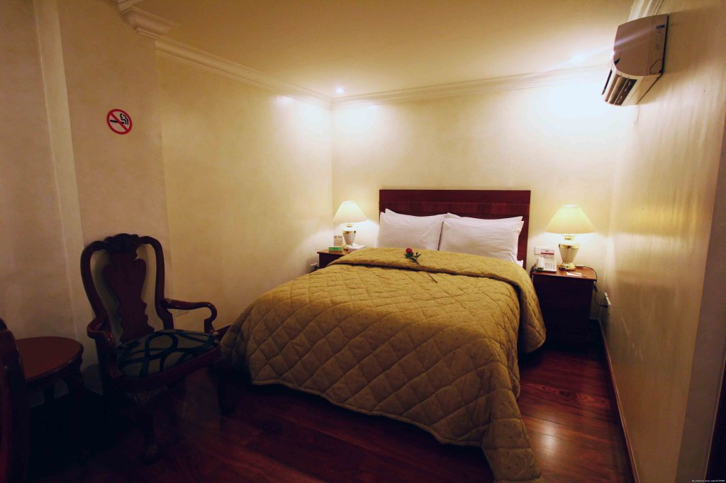 V.I.P. Suite Apartelle B&B Room | V.I.P. Suite Apartelle -Makati, Philippines | Makati, Philippines | Bed & Breakfasts | Image #1/9 | 