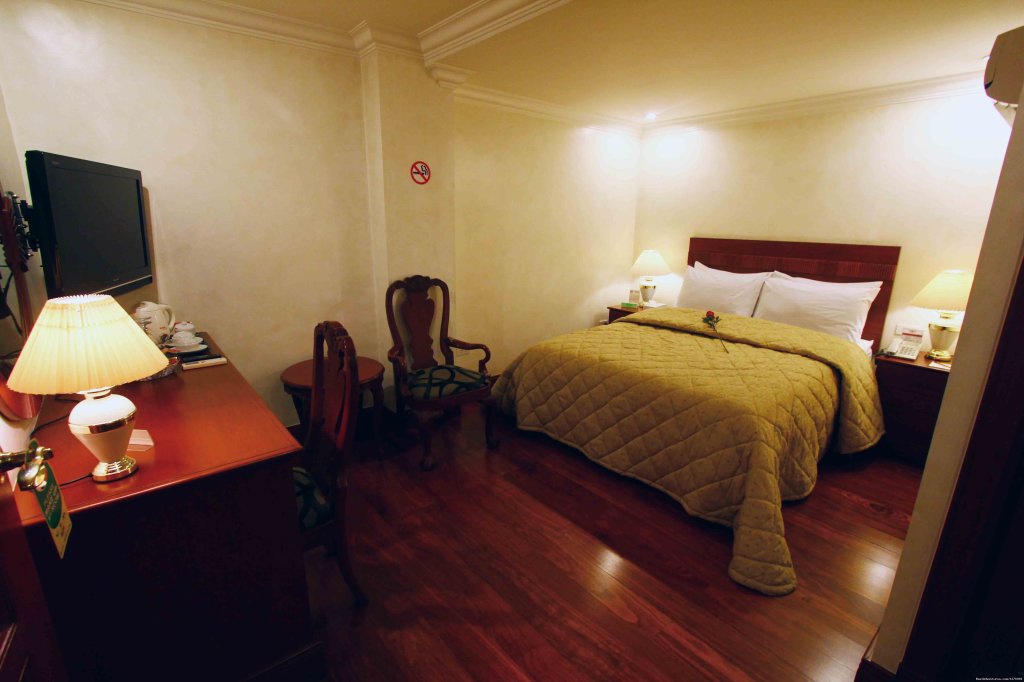 V.I.P. Suite Apartelle B&B Room | V.I.P. Suite Apartelle -Makati, Philippines | Image #3/9 | 