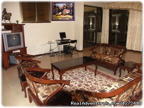 Spacious and modern facilities at Elmeiz Guest House | Elmeiz Guest House Accra Ghana | Image #3/4 | 