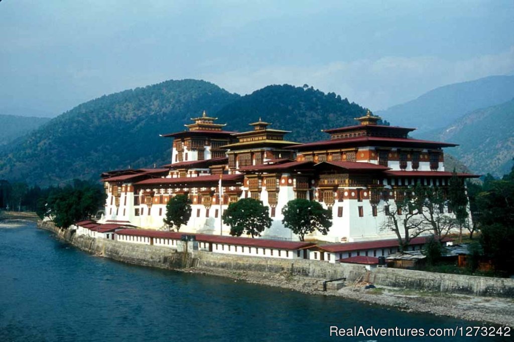 Bhutan Travel Service | Image #2/10 | 