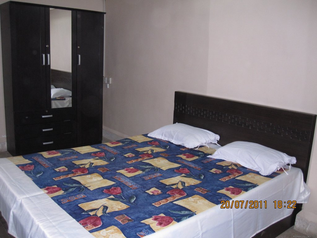 Guest Room | Decent & Safe PG / Homestay Facility | Mumbai, India | Vacation Rentals | Image #1/6 | 