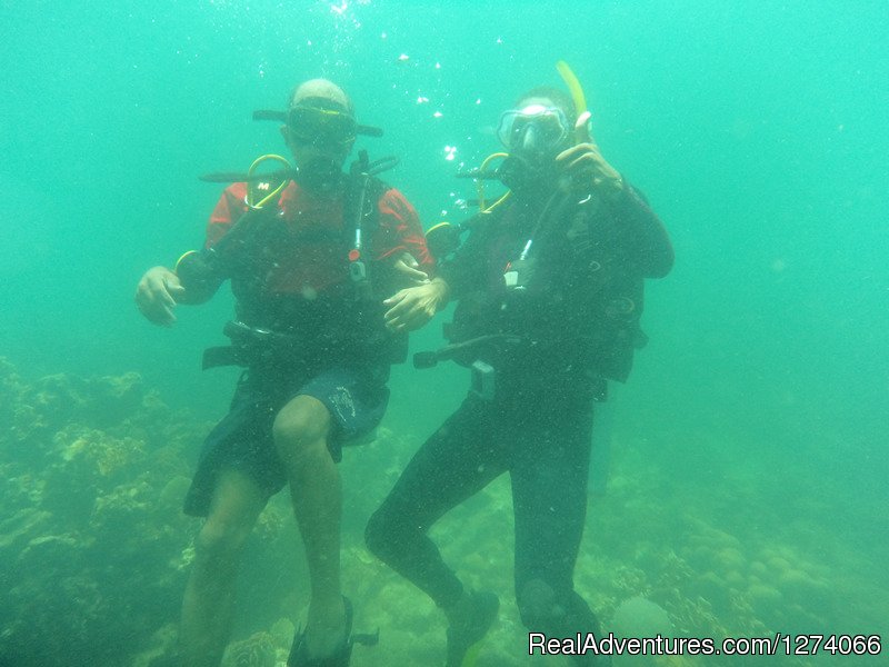 Scuba diving at Utila island | Spanish Language School And Volunteer In Honduras | Image #10/26 | 