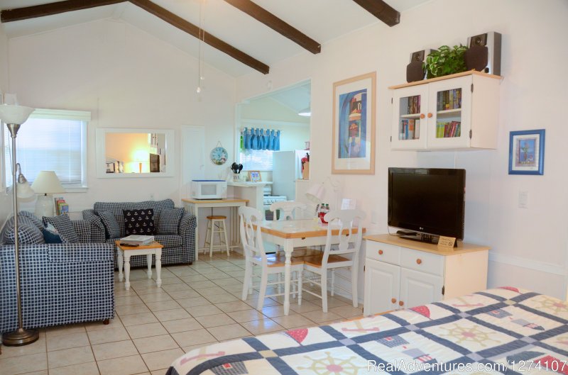 King studio apartment | Cottages by the Ocean - Studios and 1/1 | Image #6/26 | 
