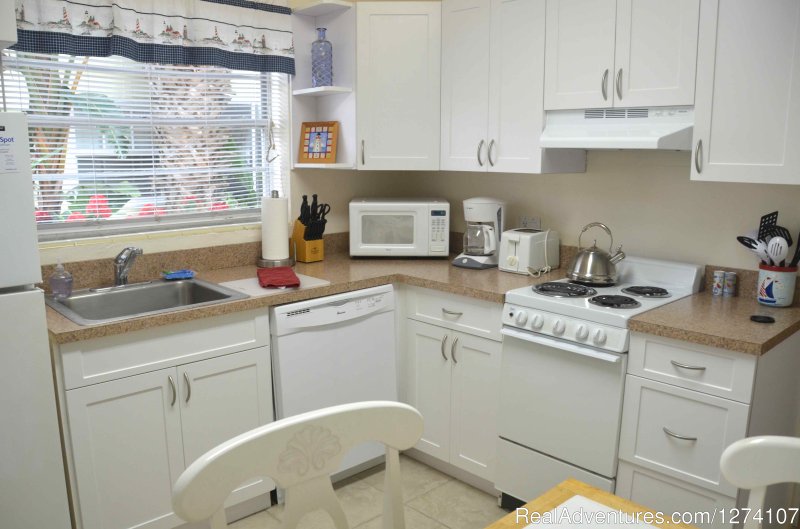Queen studio with full eat-in kitchen and dishwasher | Cottages by the Ocean - Studios and 1/1 | Image #18/26 | 