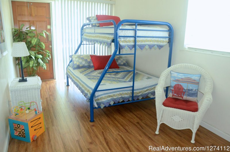 Bunk beds in second bedroom of 2/2 | Pineapple Place - South Florida great getaway | Image #14/26 | 