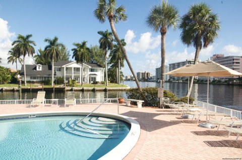 Heated pool right on the Intracoastal Waterway
