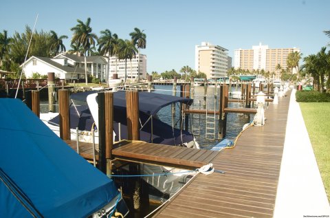 Marina docks along property backyard | Image #10/25 | Yacht and Beach Club - Waterfront Condo
