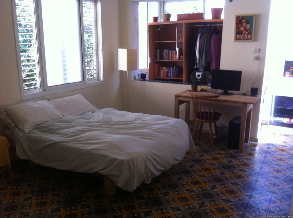 Spacious 2.5BR apt for Passover in Tel Aviv | Tel Aviv, Israel | Vacation Rentals | Image #1/5 | 