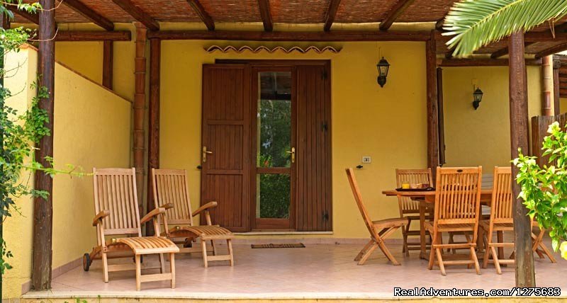 External Veranda | House By The Sea | Image #4/9 | 