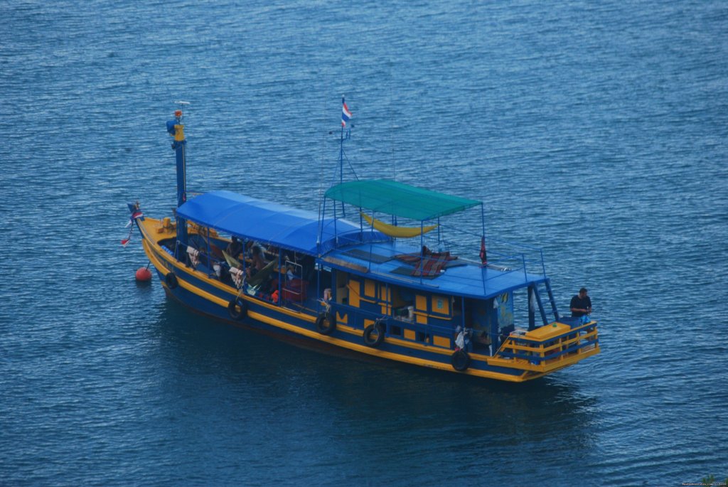 Wassana, our boat | Anthong National park, | Image #2/10 | 