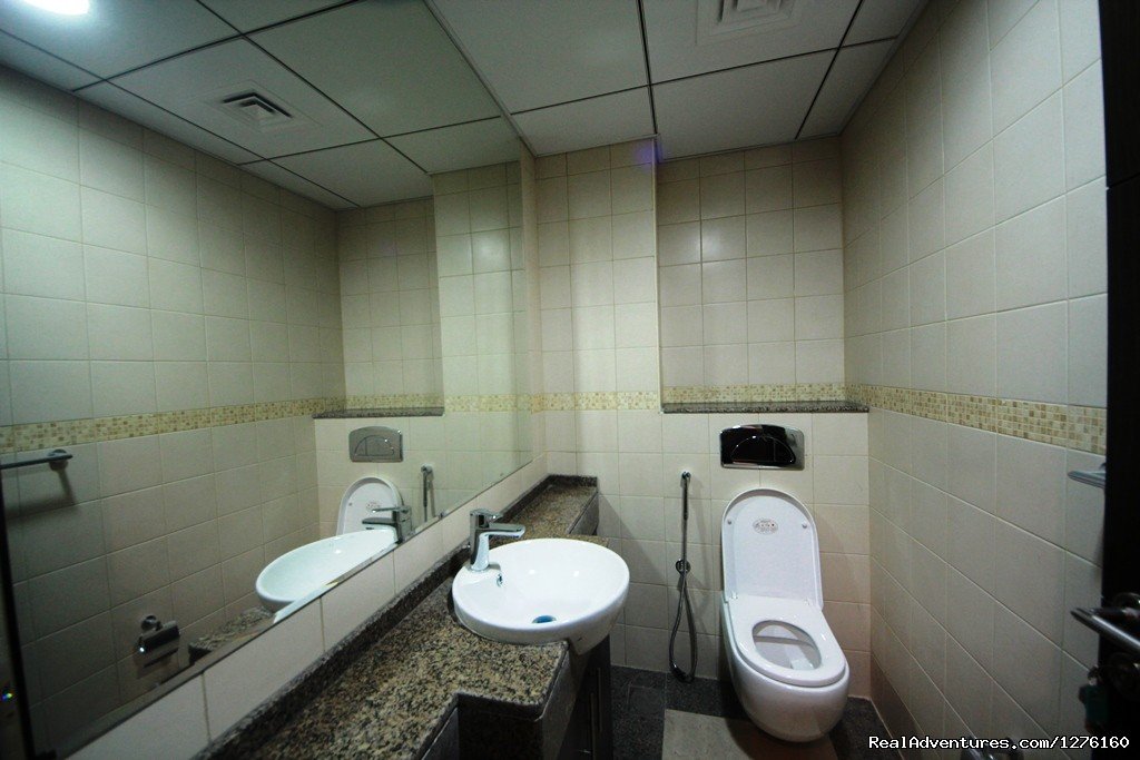 Gest Restroom | Luxury 1BR for rent, 5 minutes from the beach (Dub | Image #13/19 | 