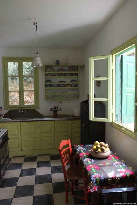 Cottage by the Sea, Kitchen