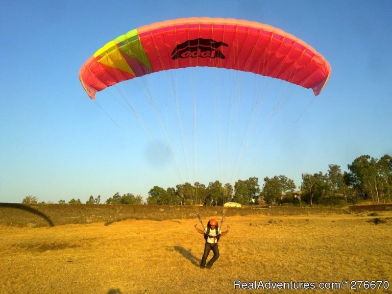 Paragliding | Paragliding In India | Panchgani, India | Hang Gliding & Paragliding | Image #1/4 | 