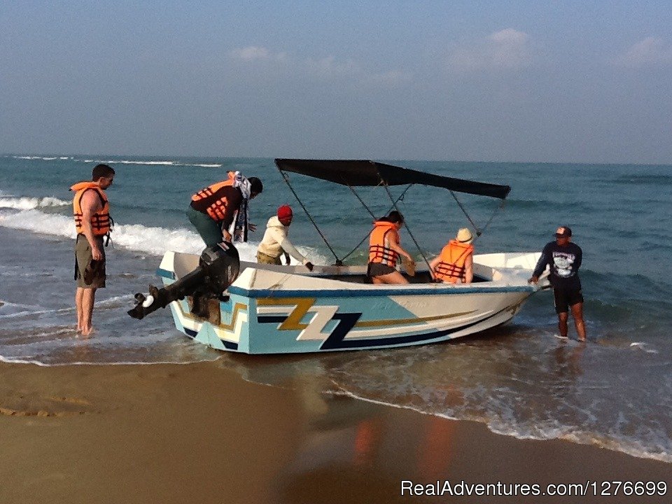 Boat Launching to go Dolphin watching | Hotel and Eco Resort with Beach chalets | Image #9/26 | 