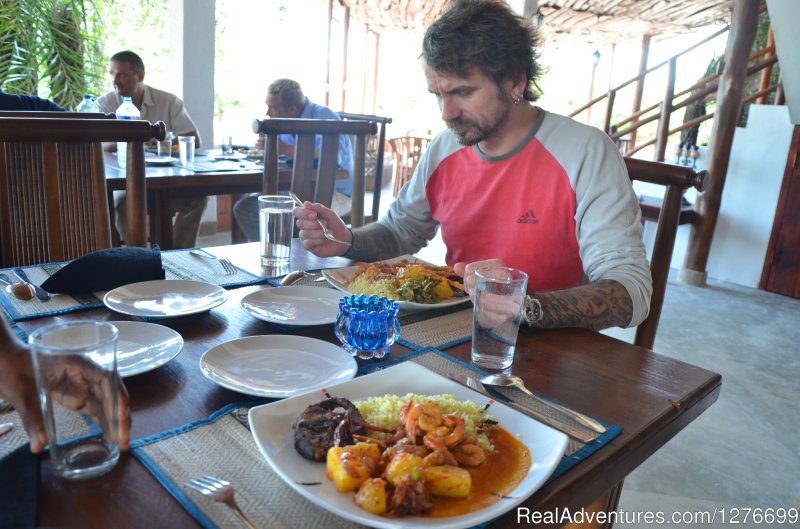 Seafood Lunch | Hotel and Eco Resort with Beach chalets | Image #22/26 | 