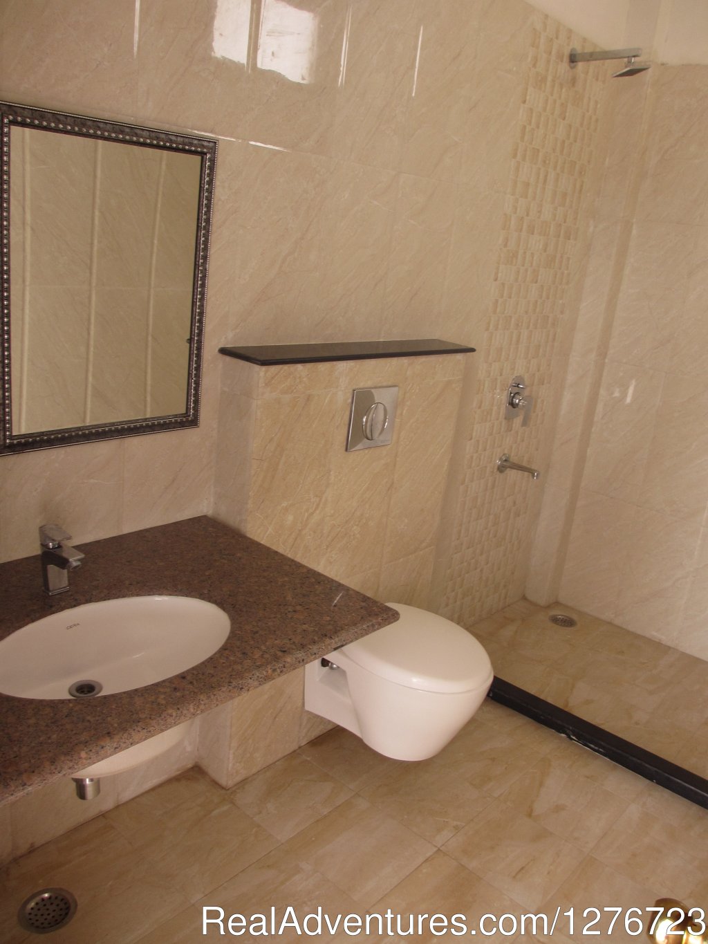 Bathroom | Hotel Boheda Palace - | Image #15/21 | 
