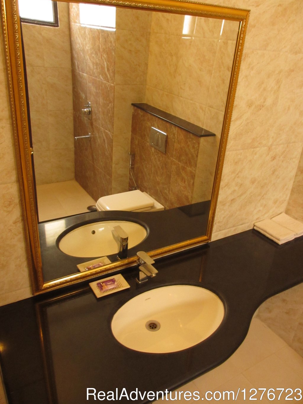 Bathroom | Hotel Boheda Palace - | Image #19/21 | 