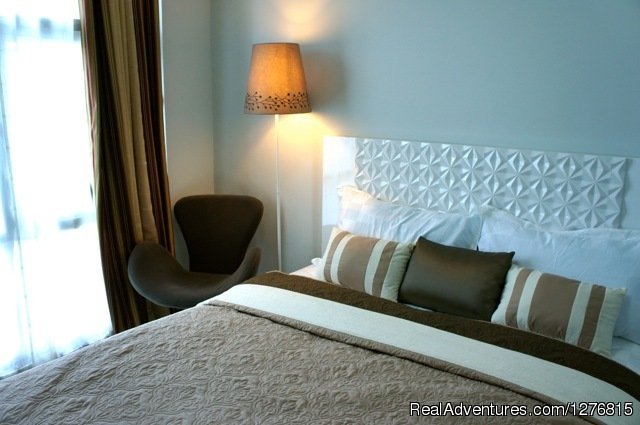 New Elegant 2 Bedroom Makati Condo | Image #7/26 | 