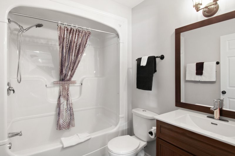 One Bedroom Kitchen Suite Bathroom | We Offer Something For Everyone At Briarwood | Image #10/10 | 