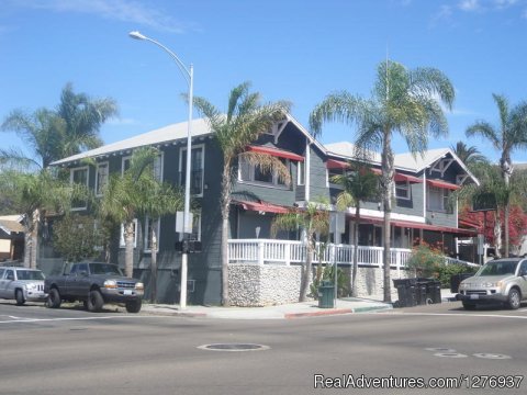 R.K. Hostel is in the heart of Little Italy. Within walking distance to downtown San Diego and San Diego Bay. 2 streets away from San Diego harbor tours.