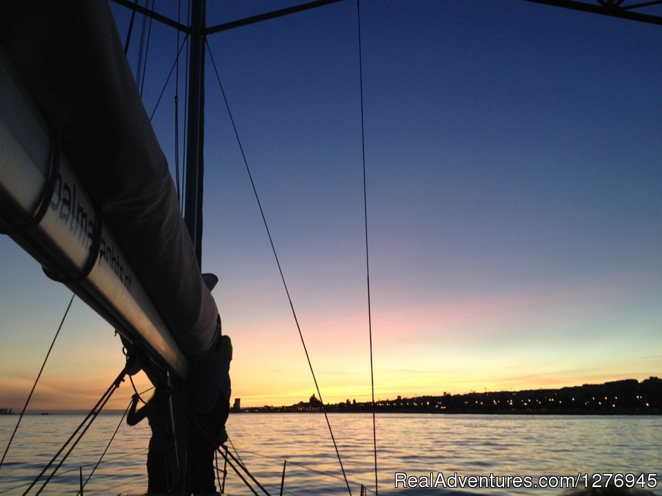 Sunset | Boat trips in Lisbon | Image #3/6 | 