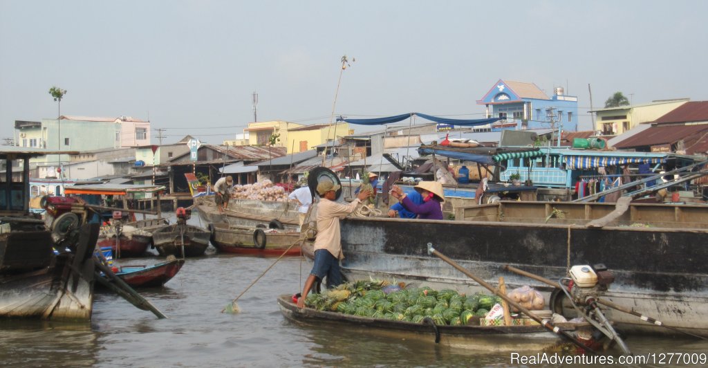 Floating market in CAN THO | BIKING 5 days/4 nights - MEKONG DELTA | Image #4/8 | 