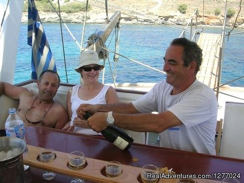 Champagne | Authentic way to enjoy Greek islands like Odysseus | Image #3/14 | 