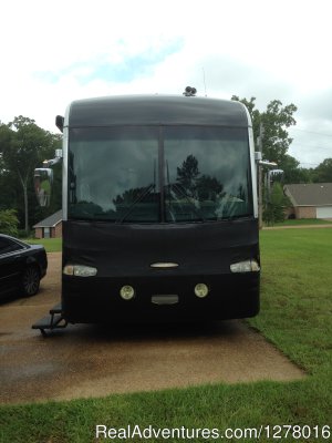 Fleetwood Diesel Pusher | Jackson, Mississippi RV Rentals | Clarksdale, Mississippi